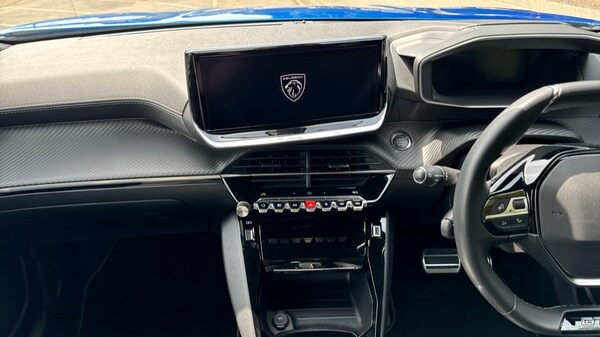 Used Peugeot 2008 2024 for sale - 75688542: Photo 12