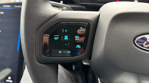 Used Ford Explorer 2025 for sale - 75692029: Photo 23