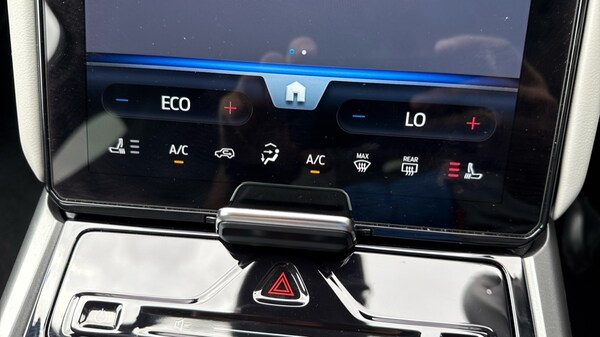 Used Ford Explorer 2025 for sale - 75692029: Photo 33