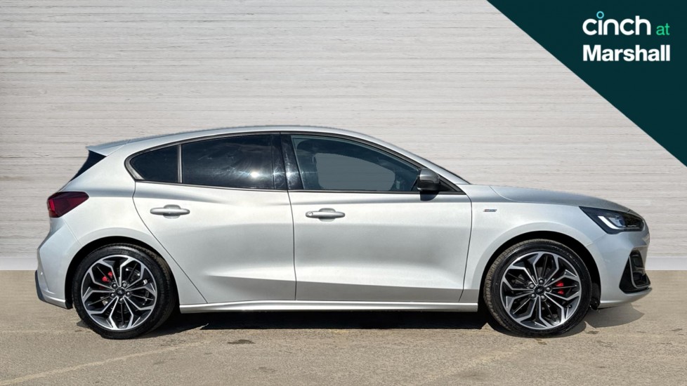 Used Ford Focus 2022 for sale - 76652438: Photo 2