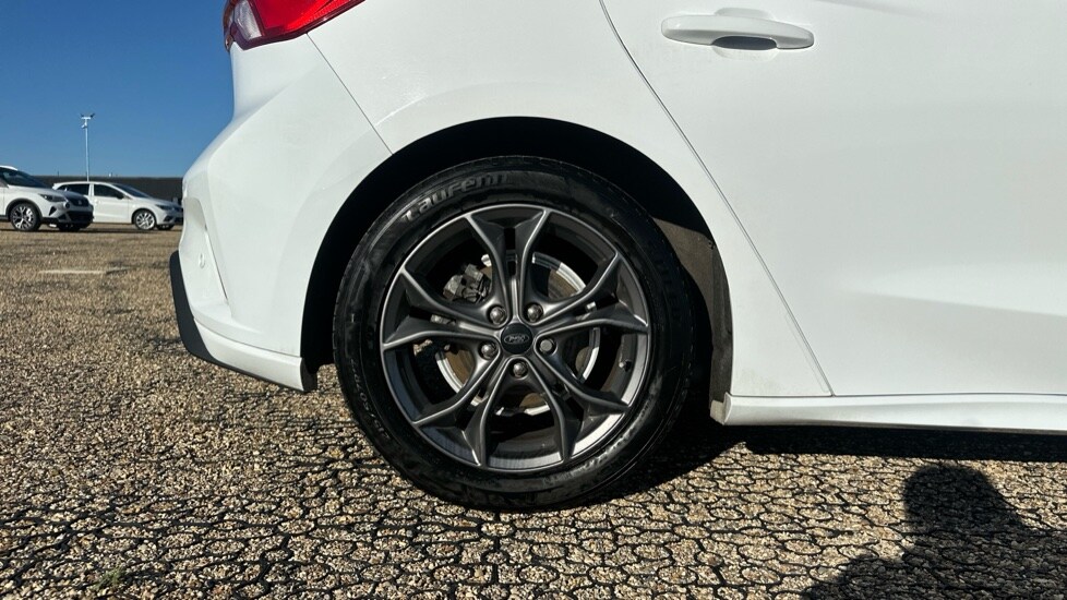 Used Ford Focus 2022 for sale - 76372970: Photo 19