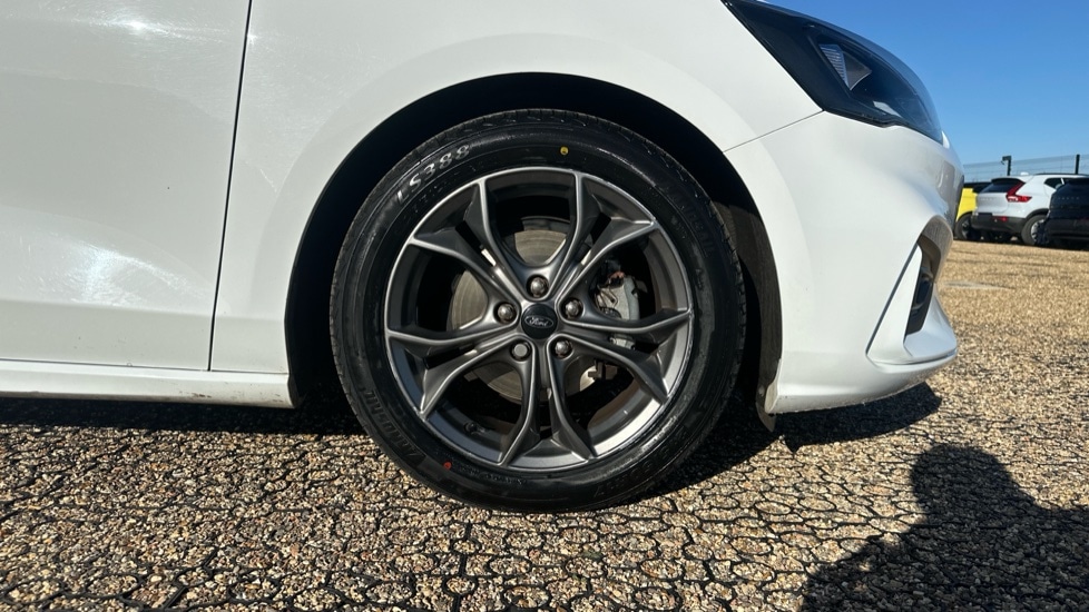 Used Ford Focus 2022 for sale - 76372970: Photo 20