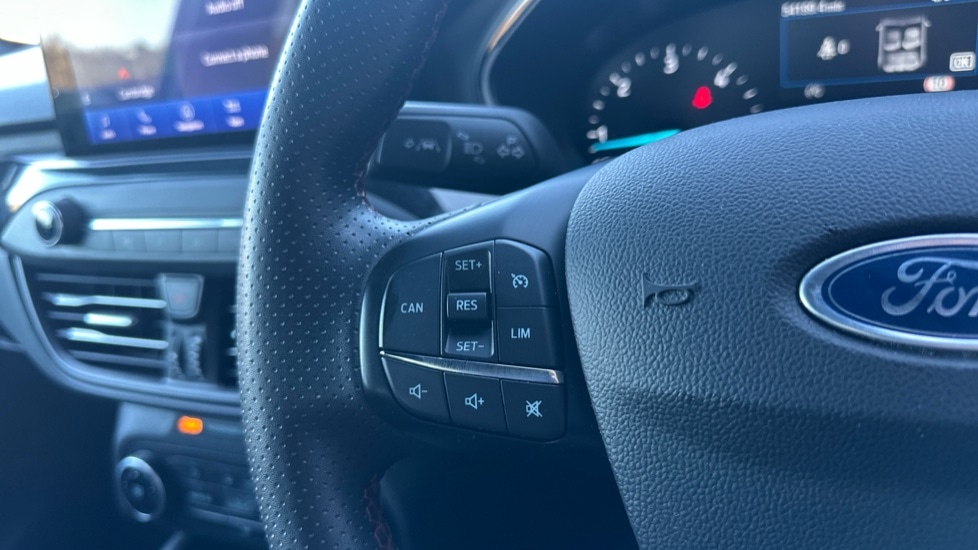 Used Ford Focus 2022 for sale - 76372970: Photo 22