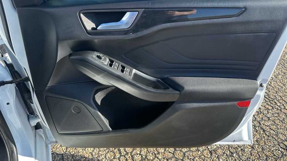 Used Ford Focus 2022 for sale - 76372970: Photo 29
