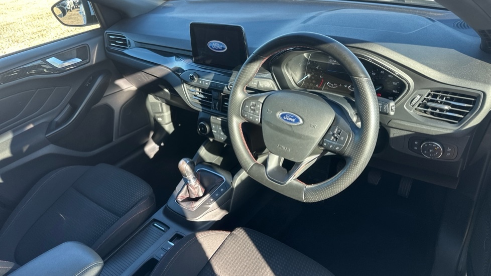 Used Ford Focus 2022 for sale - 76372970: Photo 9