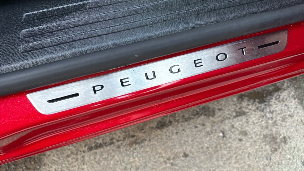 Used Peugeot 2008 2021 for sale - 76871164: Photo 36