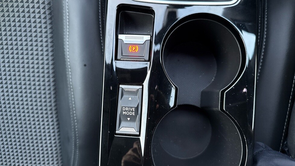 Used Peugeot 2008 2021 for sale - 76871164: Photo 38