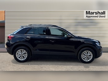 Used Volkswagen T-Roc 2023 for sale - 75466122: Photo