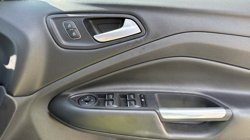 Used Ford Kuga 2019 for sale - 75992731: Photo 31