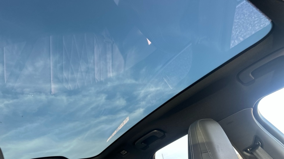 Used Ford Explorer 2024 for sale - 76873396: Photo 43