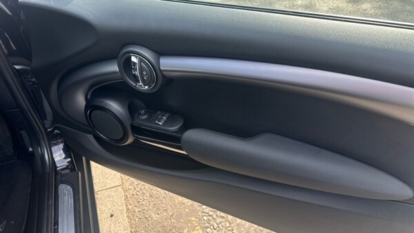 Used MINI Hatch 2021 for sale - 75465947: Photo 31