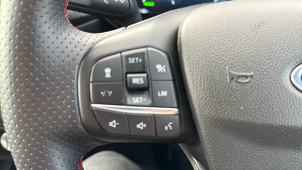 Used Ford Kuga 2024 for sale - 75828974: Photo 25