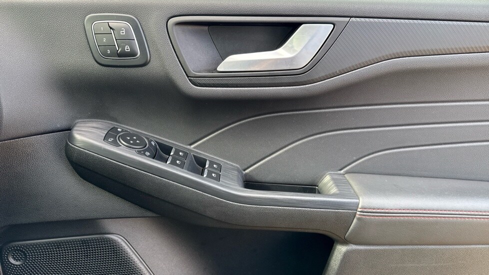 Used Ford Kuga 2024 for sale - 75828974: Photo 31