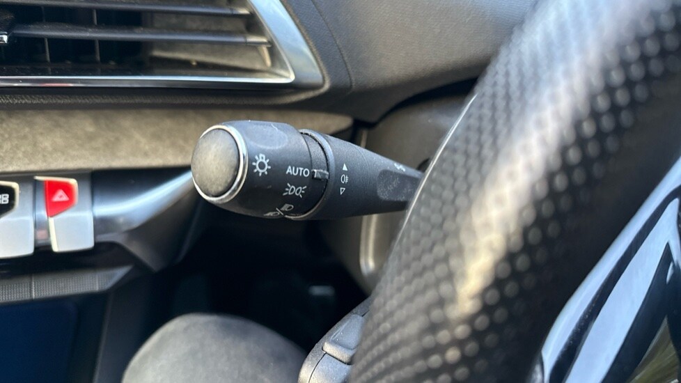 Used Peugeot 3008 2022 for sale - 75829036: Photo 27