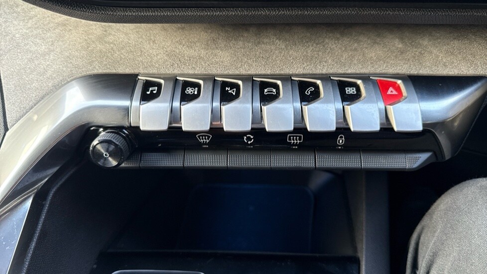 Used Peugeot 3008 2022 for sale - 75829036: Photo 38