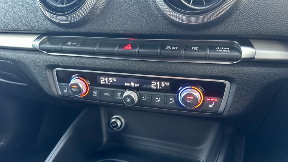 Used Audi A3 2017 for sale - 76948523: Photo 32