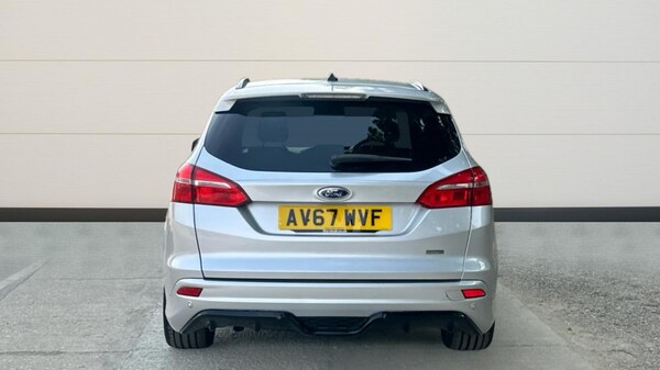 Used Ford Focus 2017 for sale - 76233909: Photo 4
