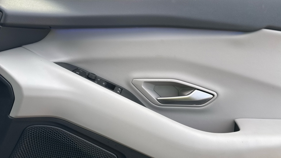 Used Ford Capri 2025 for sale - 76872112: Photo 30