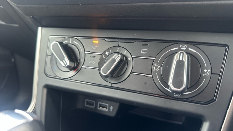 Used Volkswagen Polo 2019 for sale - 76872504: Photo 33