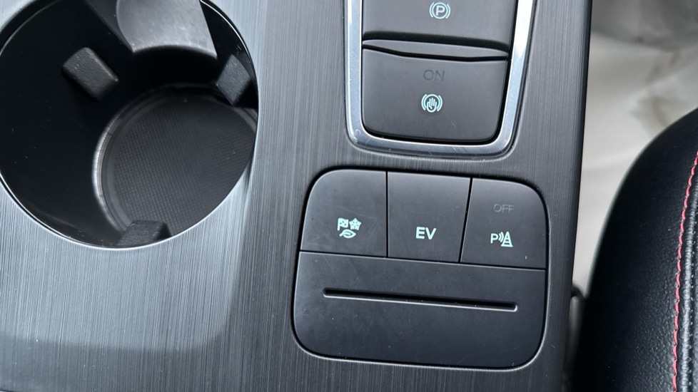 Used Ford Kuga 2022 for sale - 76874676: Photo 37