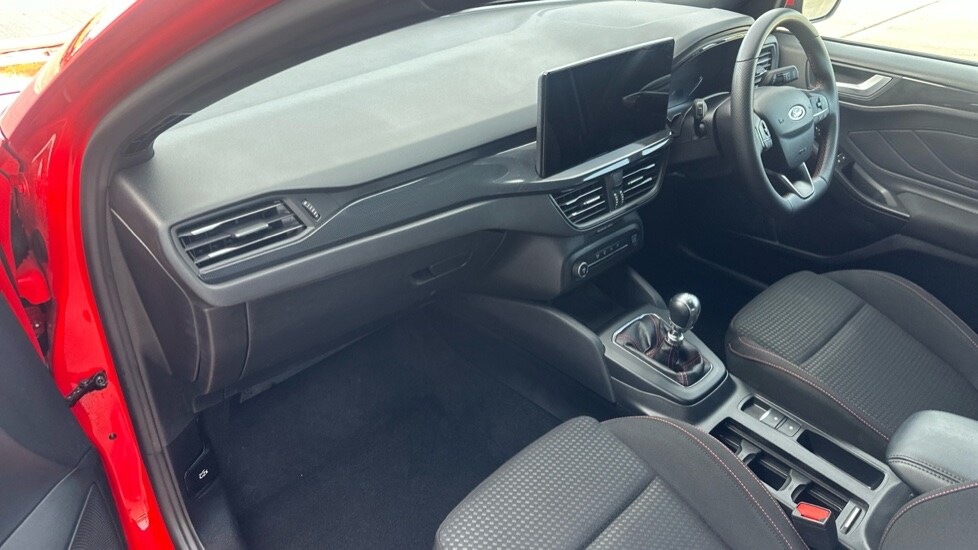 Used Ford Focus 2023 for sale - 76233951: Photo 10