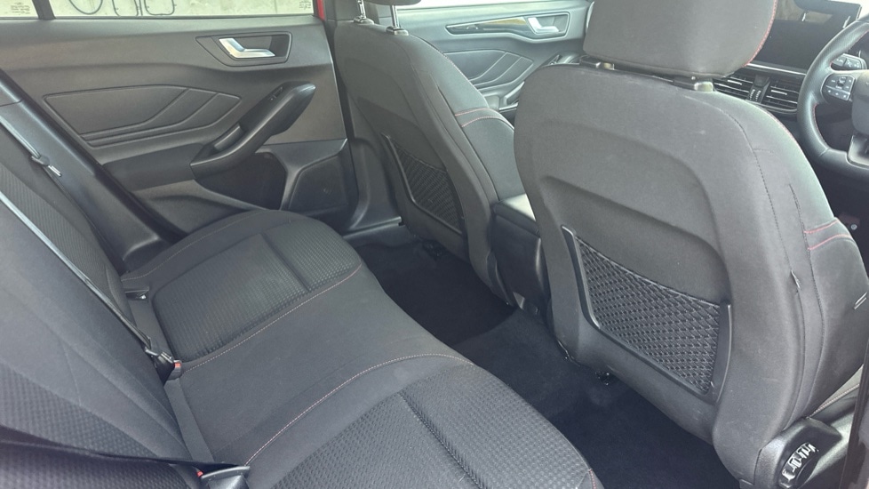 Used Ford Focus 2023 for sale - 76233951: Photo 14