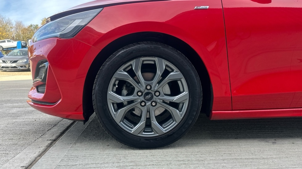 Used Ford Focus 2023 for sale - 76233951: Photo 17