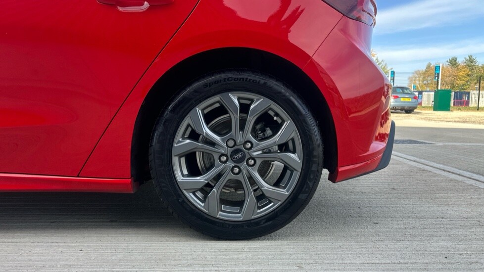 Used Ford Focus 2023 for sale - 76233951: Photo 18