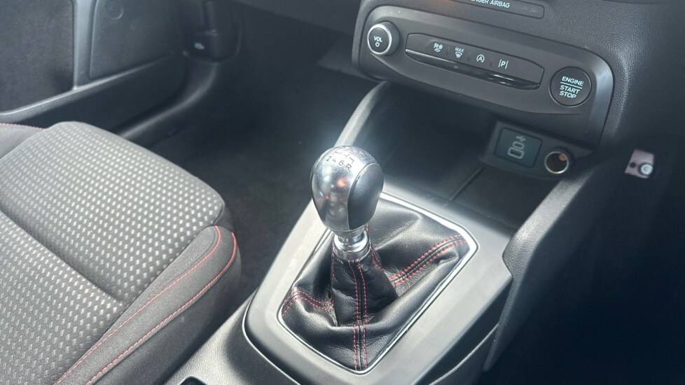 Used Ford Focus 2023 for sale - 76233951: Photo 26