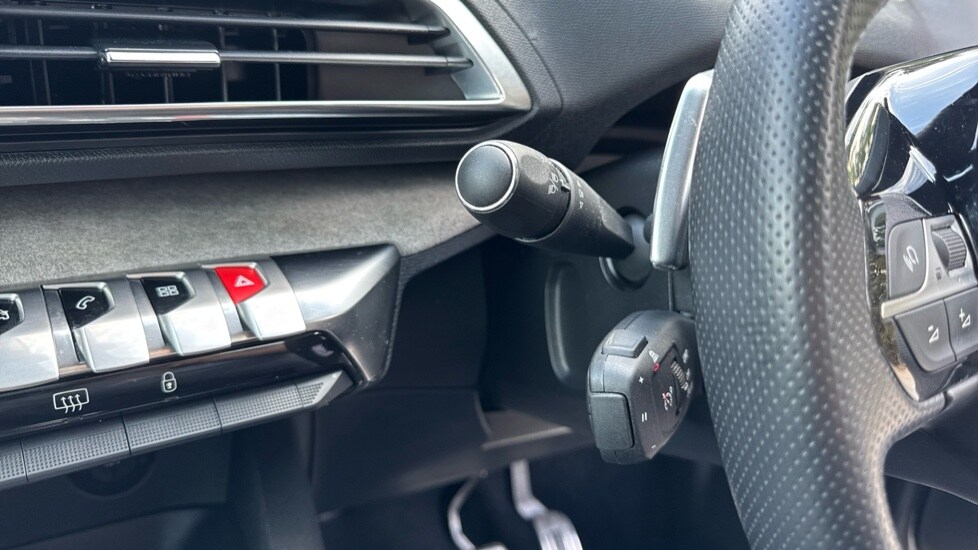 Used Peugeot 3008 2022 for sale - 76140400: Photo 26