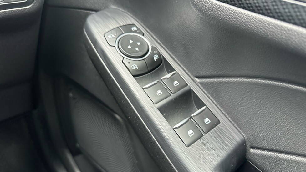 Used Ford Kuga 2022 for sale - 75966913: Photo 21