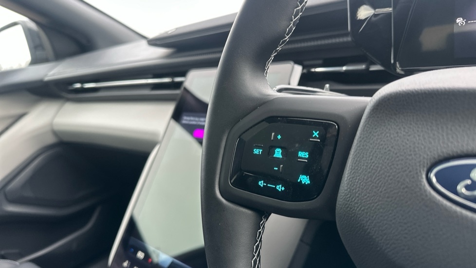 Used Ford Explorer 2025 for sale - 76977767: Photo 22