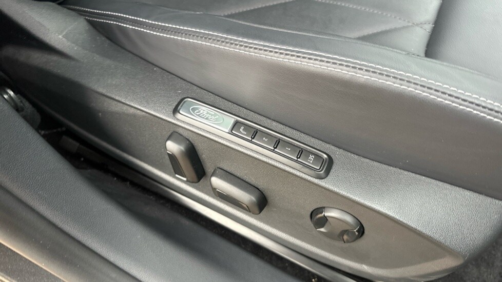 Used Ford Explorer 2025 for sale - 76977767: Photo 34