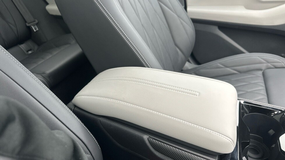 Used Ford Explorer 2025 for sale - 76977767: Photo 39