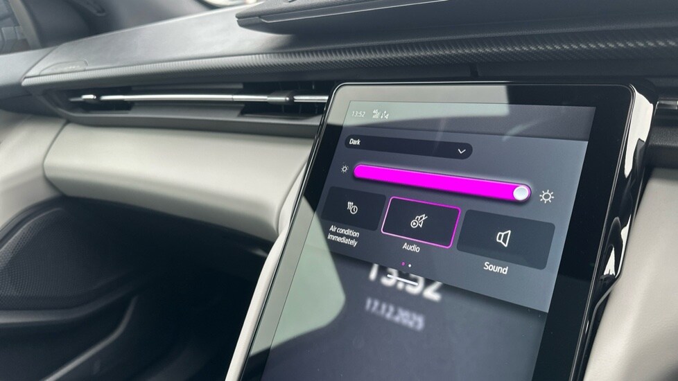 Used Ford Explorer 2025 for sale - 76977767: Photo 42