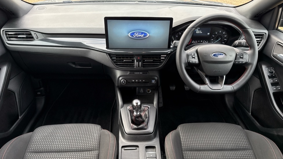 Used Ford Focus 2023 for sale - 76234046: Photo 11