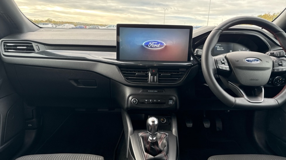 Used Ford Focus 2023 for sale - 76234046: Photo 12