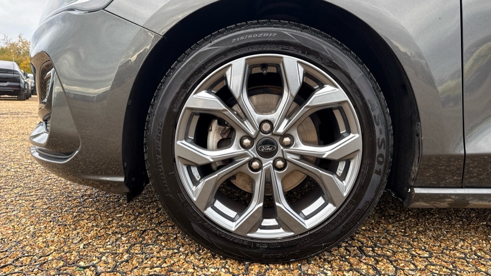 Used Ford Focus 2023 for sale - 76234046: Photo 17