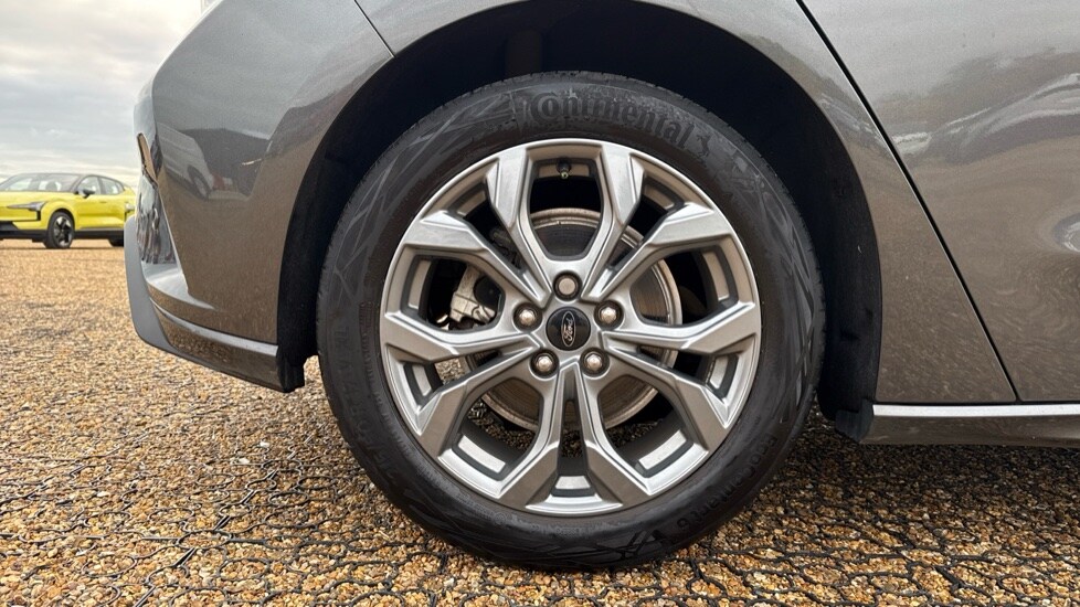 Used Ford Focus 2023 for sale - 76234046: Photo 19