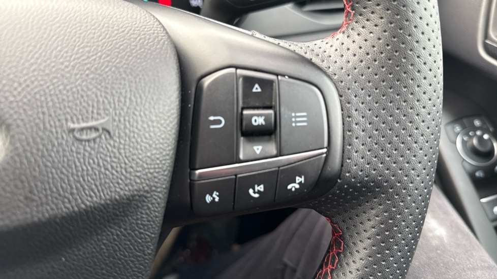 Used Ford Focus 2023 for sale - 76234046: Photo 22