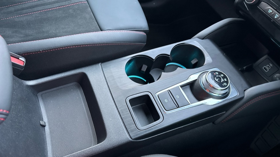 Used Ford Kuga 2025 for sale - 76901520: Photo 27