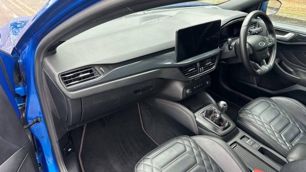 Used Ford Focus 2023 for sale - 76868857: Photo 10