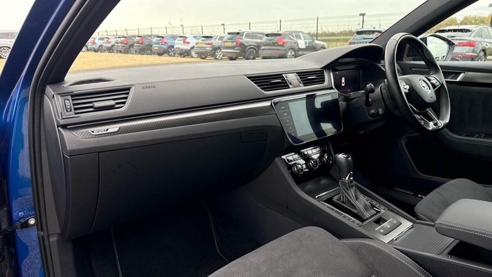Used Skoda Superb 2024 for sale - 76501515: Photo 10