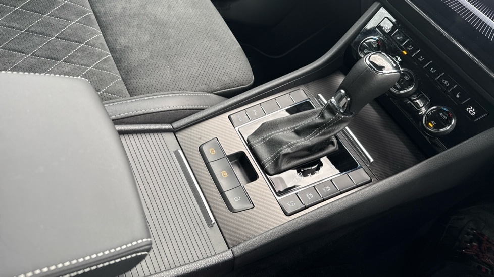 Used Skoda Superb 2024 for sale - 76501515: Photo 30