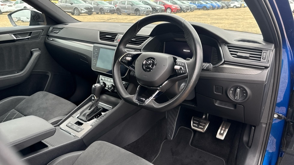 Used Skoda Superb 2024 for sale - 76501515: Photo 9