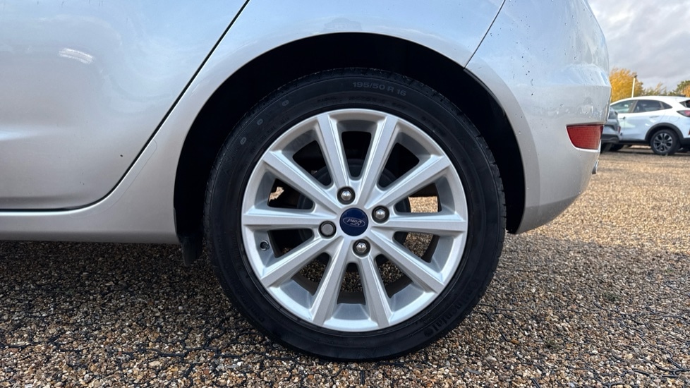 Used Ford Fiesta 2015 for sale - 76501591: Photo 18