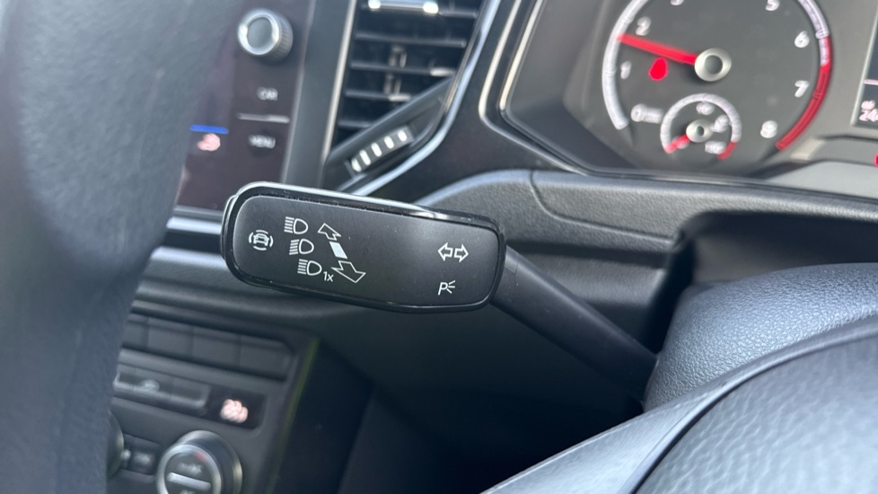 Used Volkswagen T-Roc 2021 for sale - 77075529: Photo 25