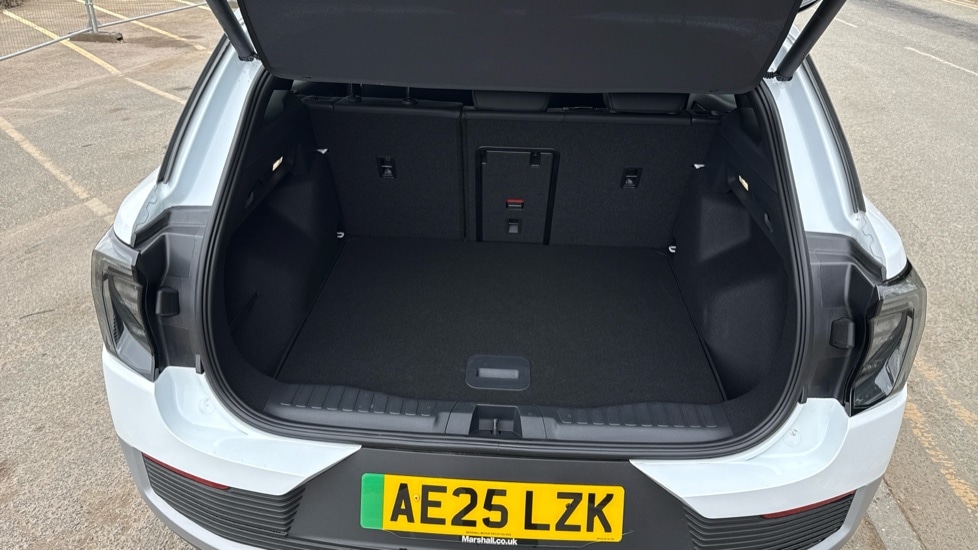 Used Ford Explorer 2025 for sale - 76869128: Photo 15