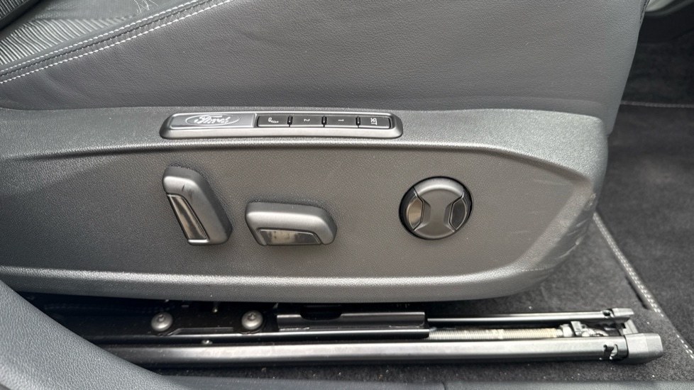 Used Ford Explorer 2025 for sale - 76869128: Photo 34