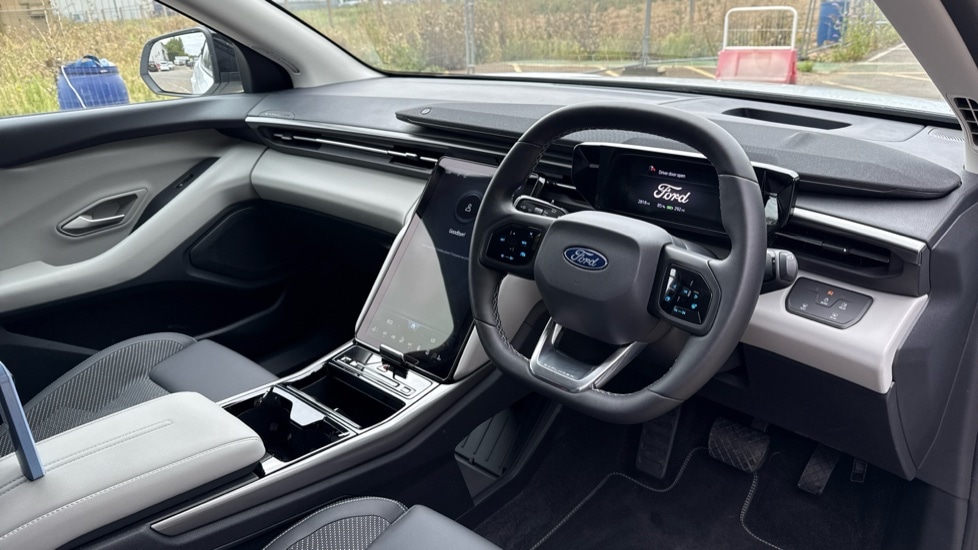 Used Ford Explorer 2025 for sale - 76869128: Photo 9